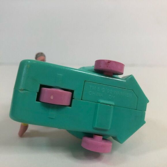 vintage tiny toons adventures rolling babs bunny record player - Picture 6 of 8